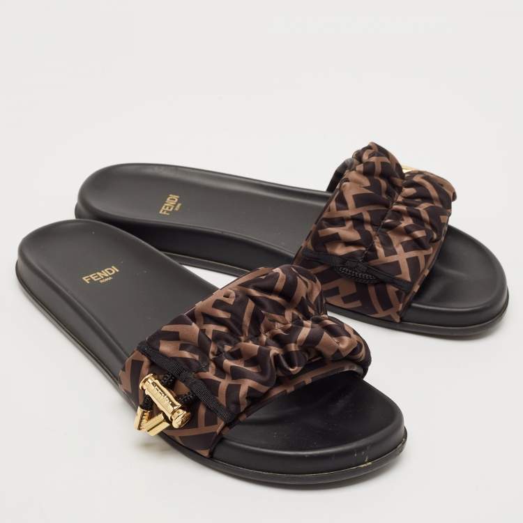 Pre Owned Fendi Black/Green Satin FF Logo Slides Size 40
