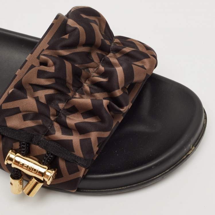 Pre Owned Fendi Black/Green Satin FF Logo Slides Size 40