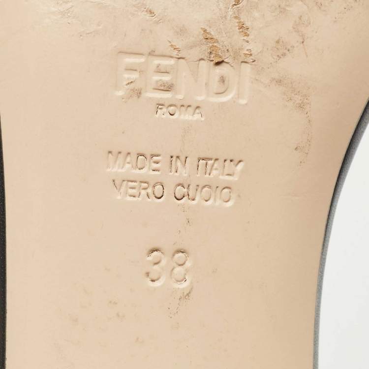 Pre Owned Fendi Black Leather Logo Slide Sandals Size 38