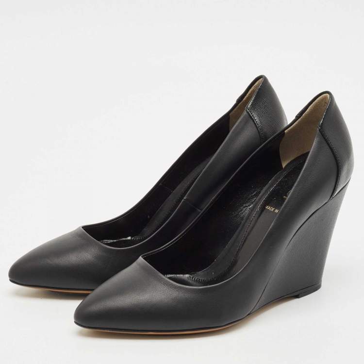 Pre Owned Fendi Black Leather Wedge Pumps Size 36
