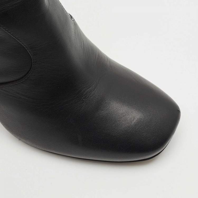 Pre Owned Fendi Black Leather Studded Ankle Boots Size 36