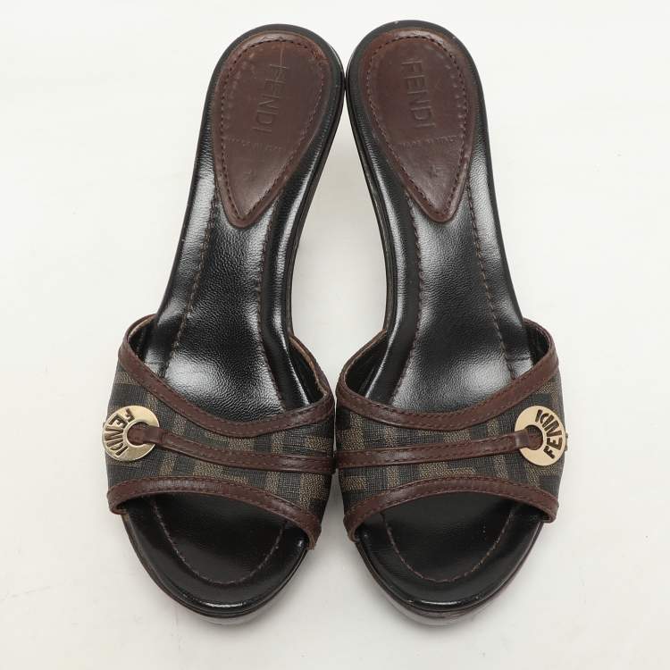 Pre Owned Fendi Brown Zucca Coated Canvas And Leather Slide Sandals Size 37