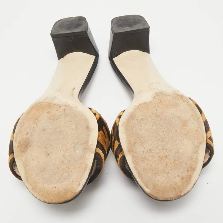 Pre Owned Fendi Brown Zucca Velvet Slide Sandals Size 38.5