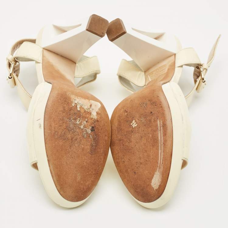 Pre Owned Fendi Beige/White Patent Leather Open Toe Ankle Strap Sandals Size 40
