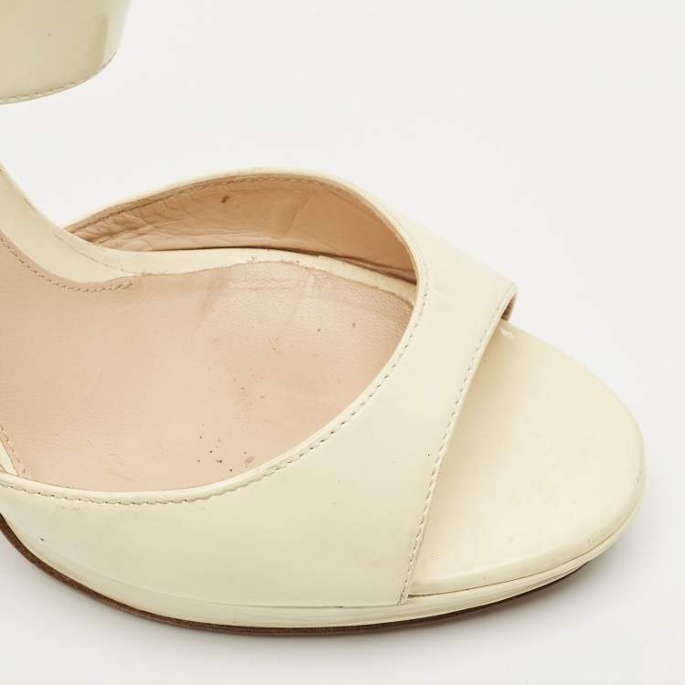 Pre Owned Fendi Beige/White Patent Leather Open Toe Ankle Strap Sandals Size 40