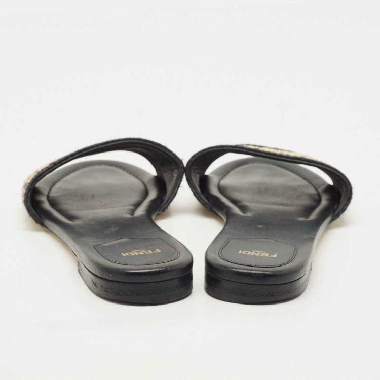 Pre Owned Fendi Black/Cream Woven Raffia and Leather FF Flat Slides Size 41