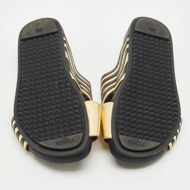 Pre Owned Fendi Black/Gold Leather Slide Flat Sandals Size 37.5