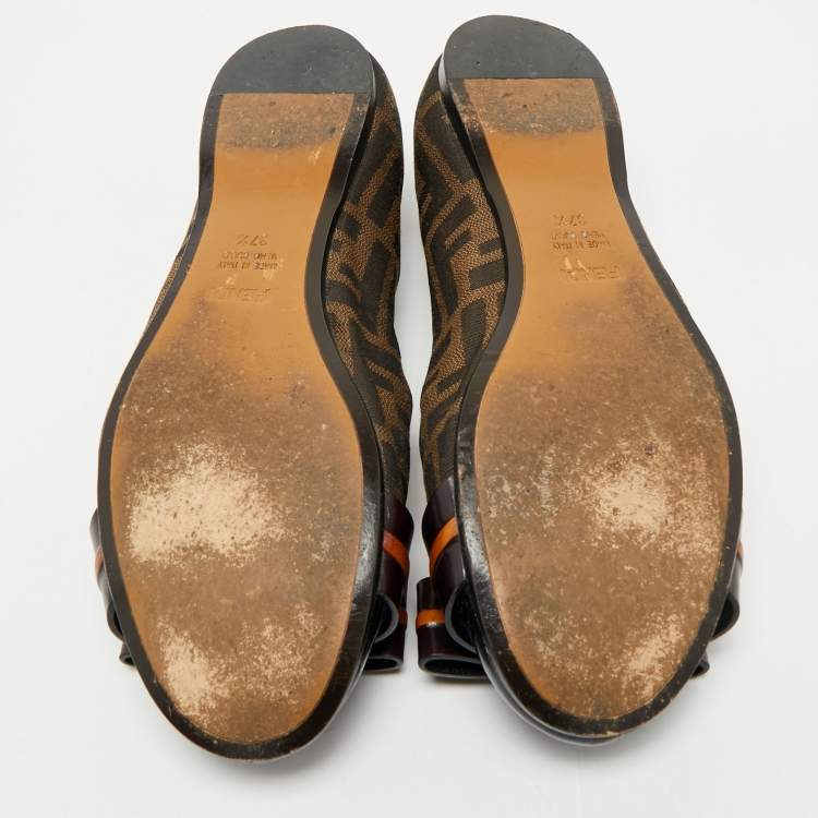 Pre Owned Fendi Brown/Black Zucca Canvas And Leather Bow Cap Toe Ballet Flats Size 37.5