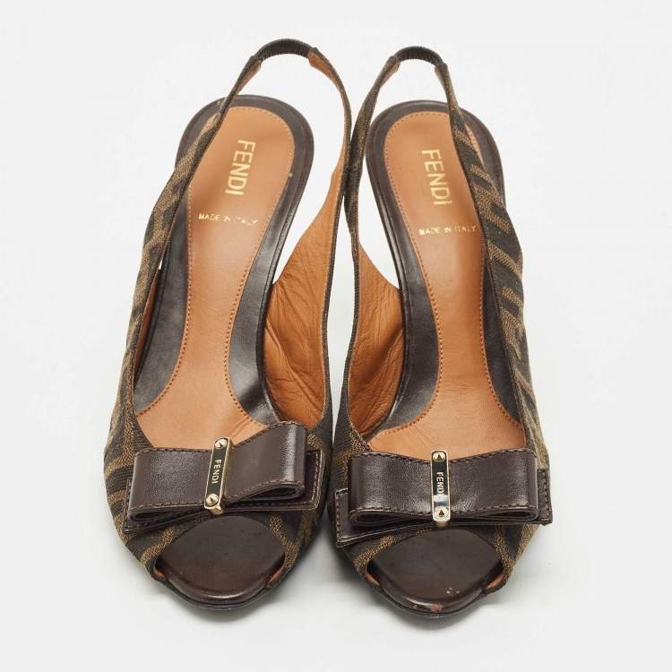 مملوكة مسبقًا Fendi Brown Zucca Canvas and Leather Slingback Pumps Size 37.5