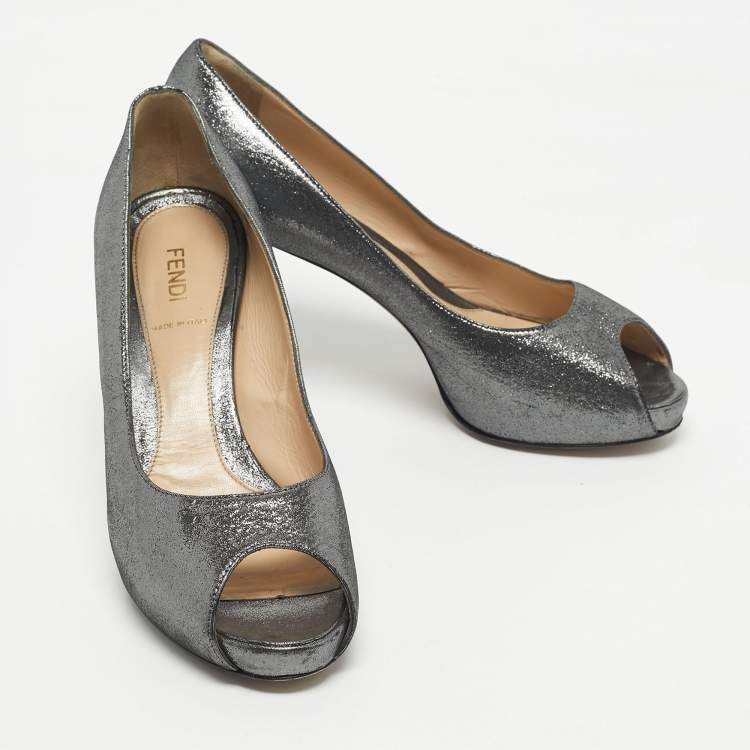 Pre Owned Fendi Silver Texture Suede Peep Toe Platform Pumps Size 38.5