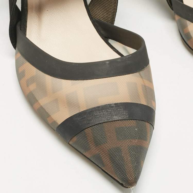 مملوكة مسبقًا Fendi Black Zucca Mesh Colibri Slingback Pumps Size 40