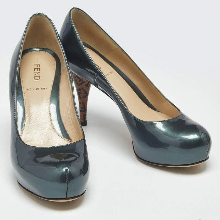 مملوكة مسبقًا Fendi Grey Patent Leather Platform Round Toe Pumps Size 36