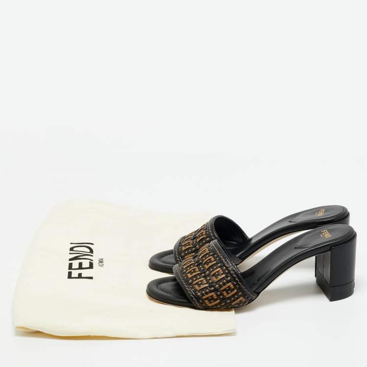 Pre Owned Fendi Black/Brown FF Interlace Leather Slide Sandals Size 38