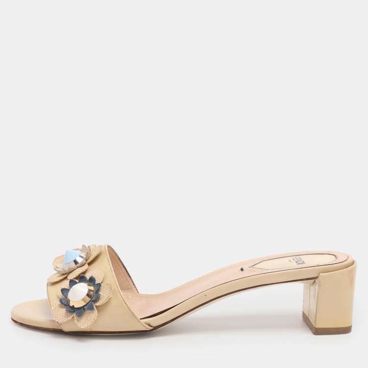 Pre Owned Fendi Beige Patent Leather Flowerland Embellished Block Heel Slides Size 37.5