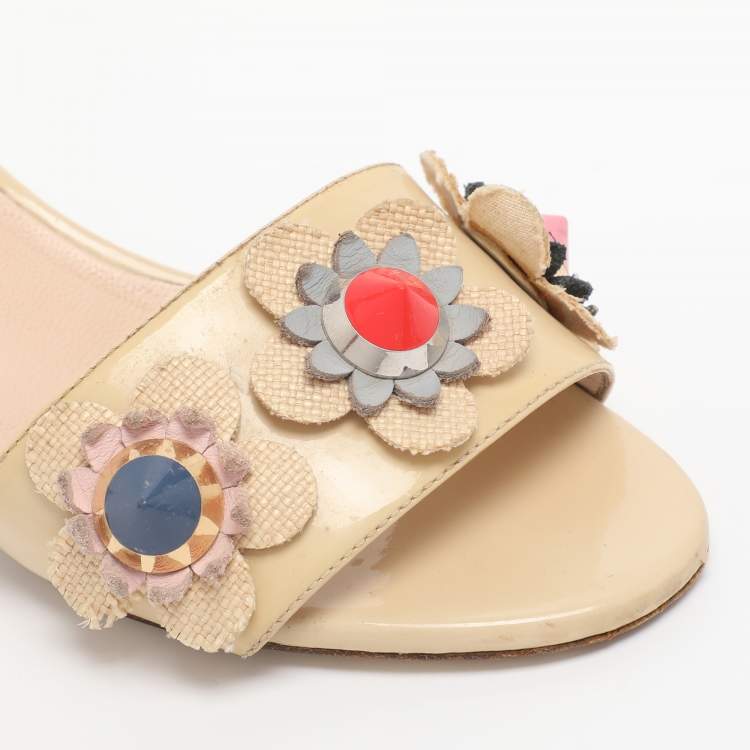 Pre Owned Fendi Beige Patent Leather Flowerland Embellished Block Heel Slides Size 37.5