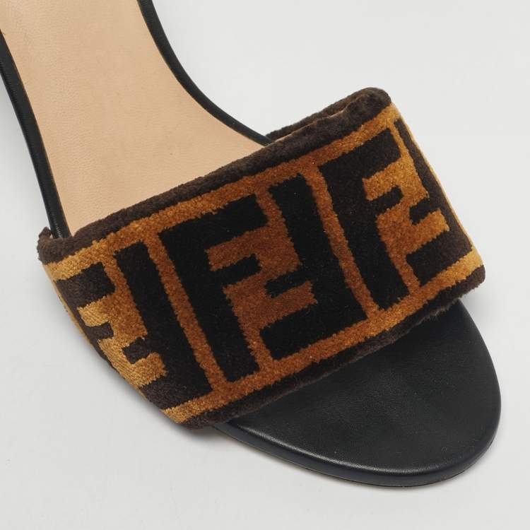 Pre Owned Fendi Black/Brown FF Velvet Slide Sandals Size 39