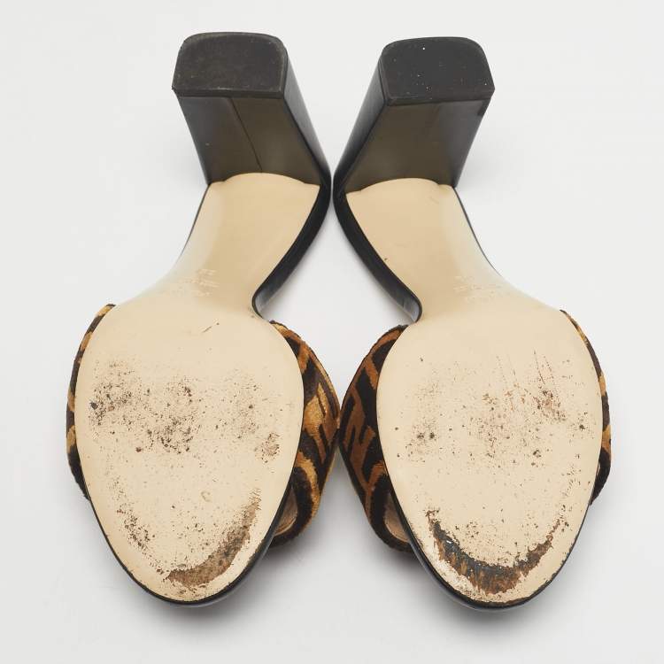 Pre Owned Fendi Black/Brown FF Velvet Slide Sandals Size 39