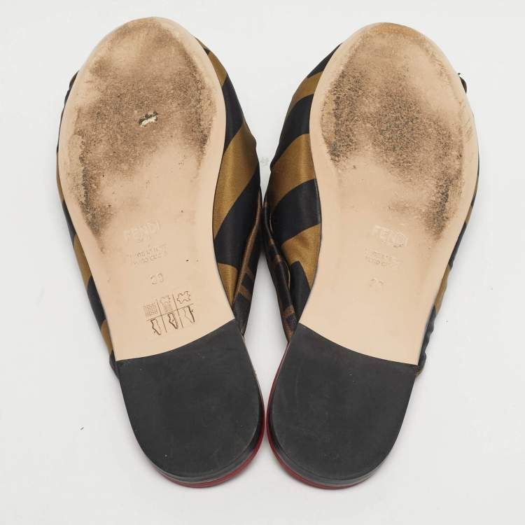 Pre Owned Fendi Brown/Red Zucca Fabric Twist Knotted Flat Slides Size 38