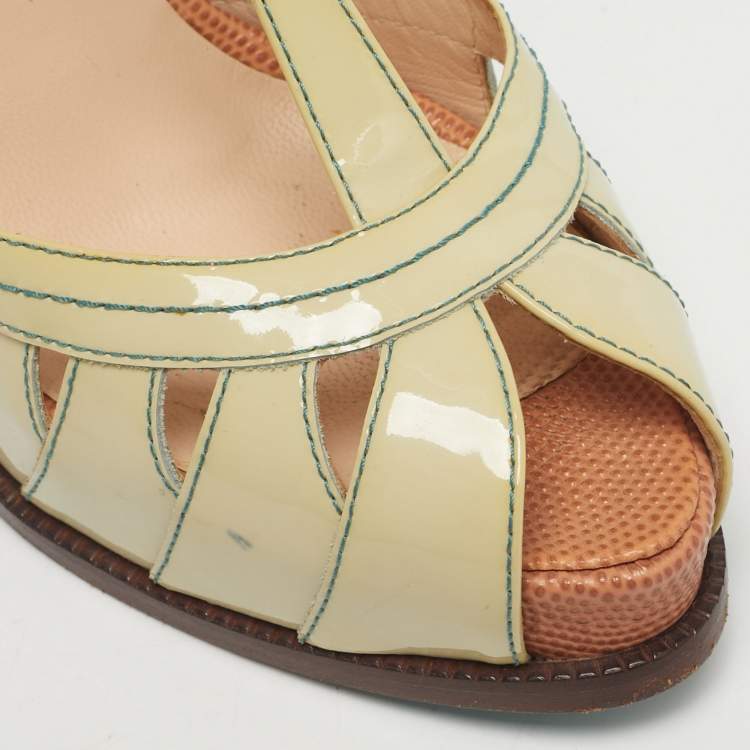 Pre Owned Fendi Beige/Blue Patent Leather Cut Out T-Strap Platform Sandals Size 37