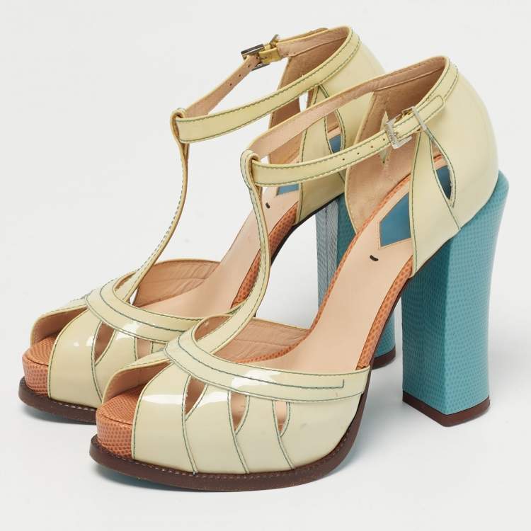 Pre Owned Fendi Beige/Blue Patent Leather Cut Out T-Strap Platform Sandals Size 37