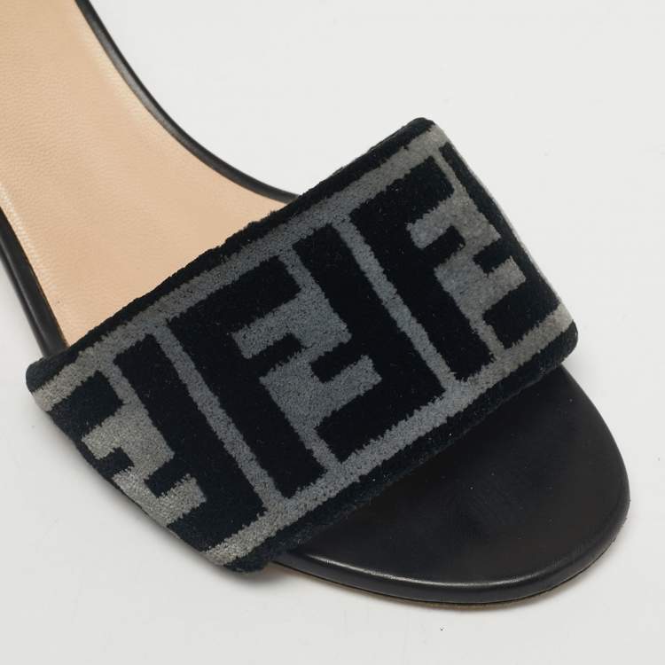 مملوكة مسبقًا Fendi Black/Grey Velvet FF Slide Sandals Size 39