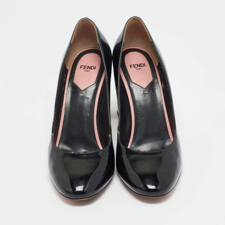 Pre Owned Fendi Black/Cream Patent Leather Block Heel Pumps Size 40