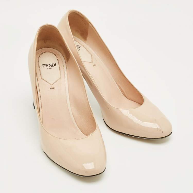 Pre Owned Fendi Beige Patent Leather Round Toe Block Heel Pumps Size 40