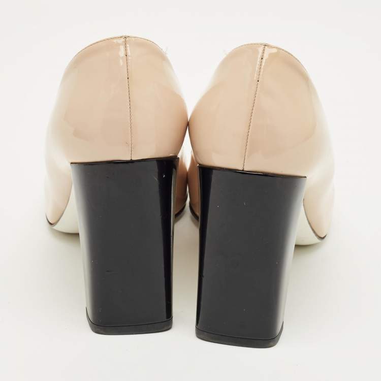 Pre Owned Fendi Beige Patent Leather Round Toe Block Heel Pumps Size 40