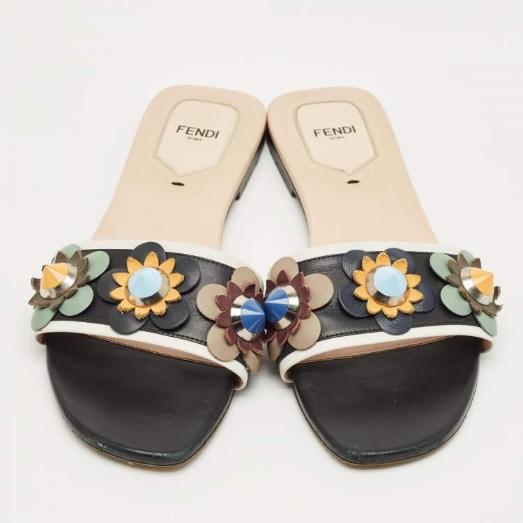 Pre Owned Fendi Black/White Leather Flowerland Flat Slide Size 40