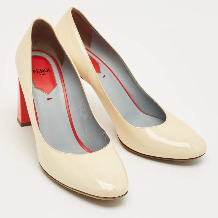 Pre Owned Fendi Cream/Orange Patent Leather Eloise Round Toe Pumps Size 40
