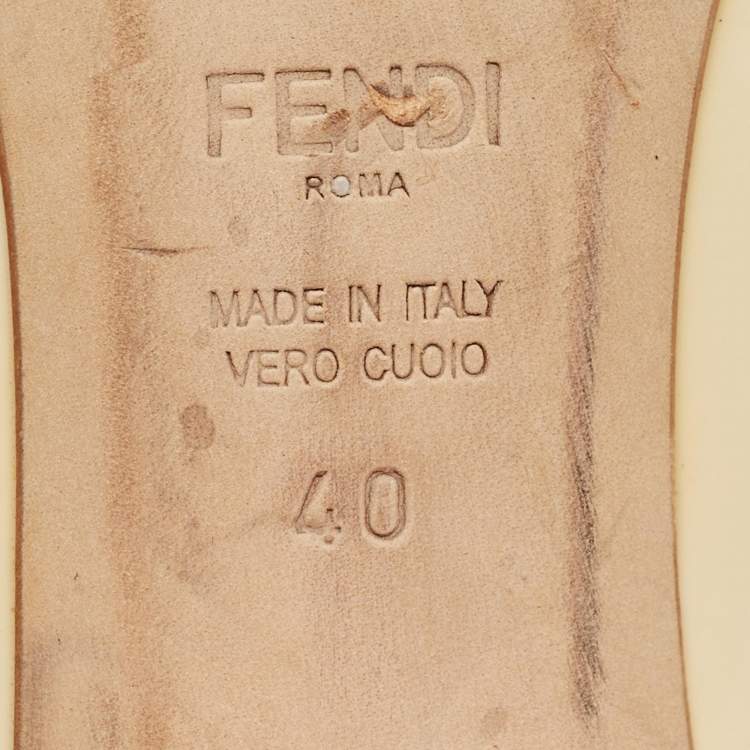 Pre Owned Fendi Cream/Orange Patent Leather Eloise Round Toe Pumps Size 40