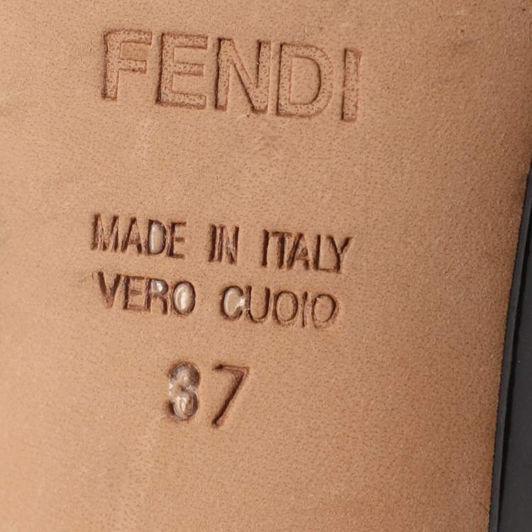 Pre Owned Fendi Black Patent Leather Logo Plaque Open Toe Sandals Size 37