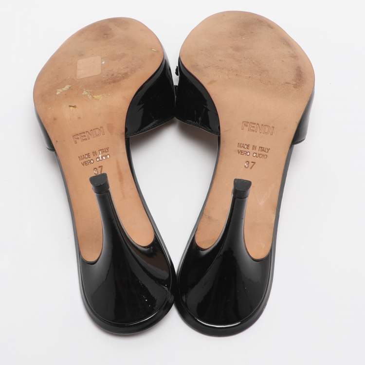 Pre Owned Fendi Black Patent Leather Logo Plaque Open Toe Sandals Size 37