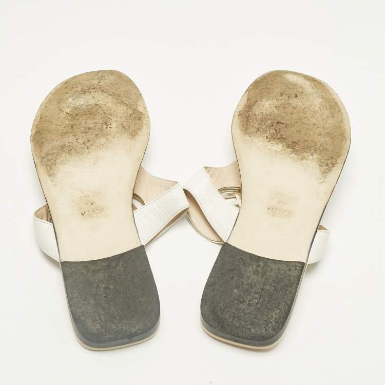 Pre Owned Fendi Off White Leather Thong Flat Sandals Size 38