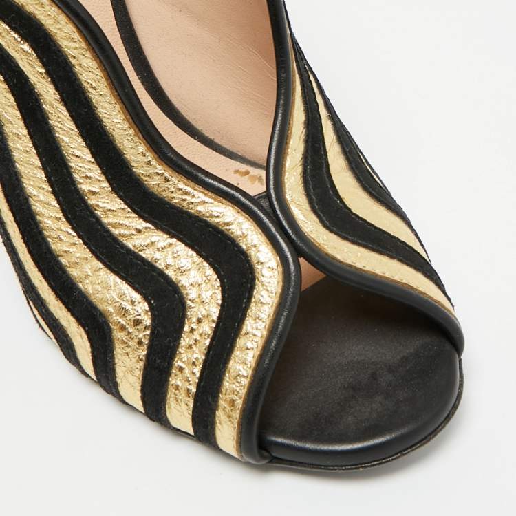 مملوكة مسبقًا Fendi Black/Gold Leather and Suede Block Heel Pumps Size 35.5