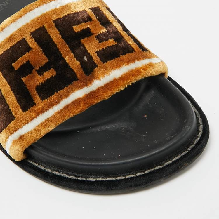 Pre Owned Fendi Size 36 Brown FF Velvet Monogram Flat Slides 