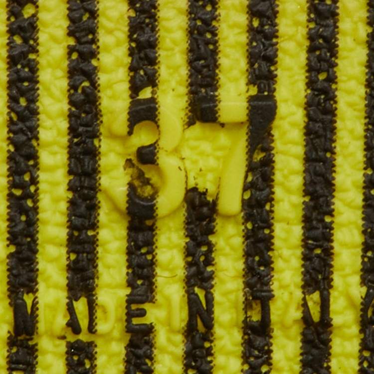 Pre Owned Fendi Size 37 Off White Ruffle Trim Leather Slip On Sneakers