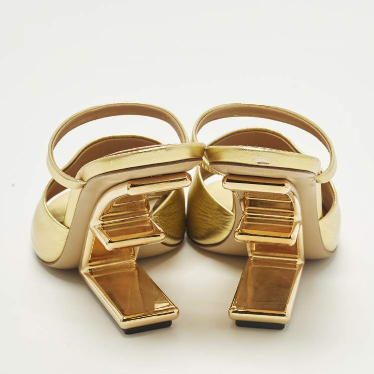 Pre Owned Fendi Gold Fendi First Size 38 Leather Slide Sandals