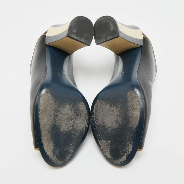 Pre Owned Fendi Scallop Lined Size 38.5 Dark Blue/Green Leather Peep Toe Pumps