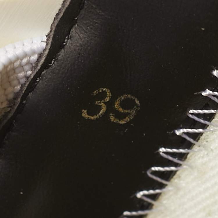 Pre Owned Fendi Flow Size 39 White Patent Leather and Suede Low Top Sneakers