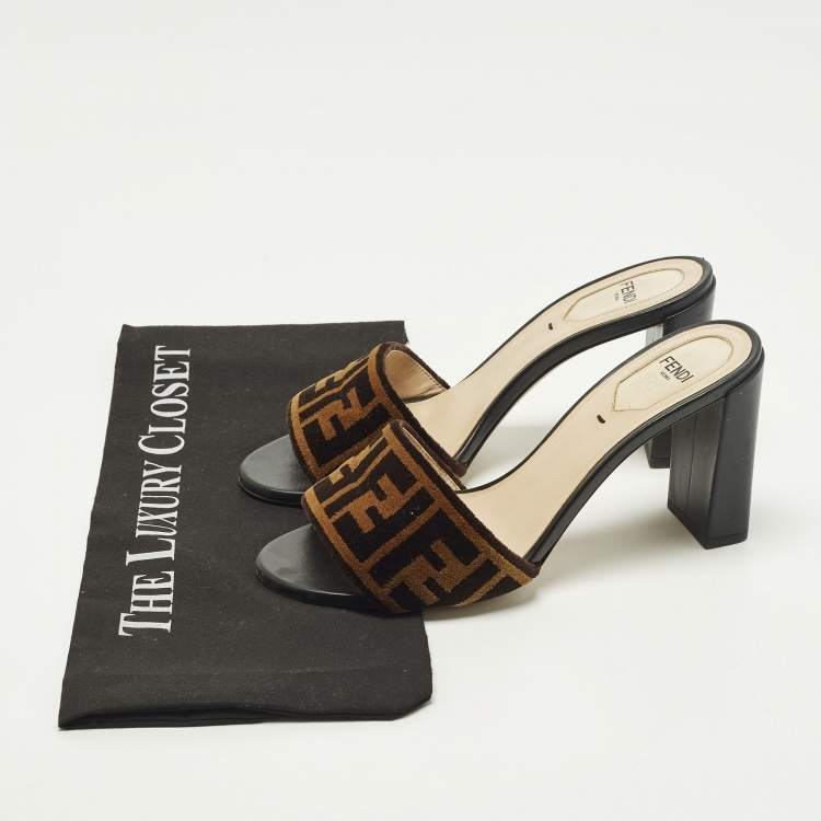 Pre Owned Fendi FF Size 37.5 Brown Leather and  Velvet FF Logo Slide Sandals