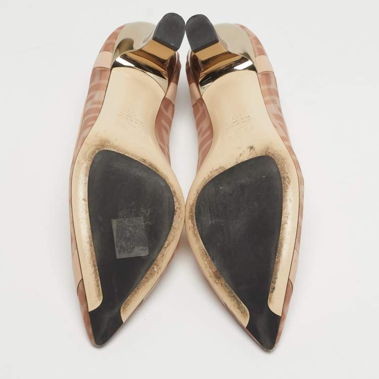 Pre Owned Fendi Colibri Size 36 Beige/Brown Zucca Mesh and Leather Pumps