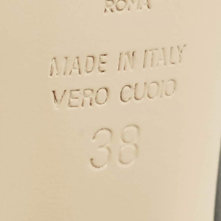 مملوكة مسبقًا Fendi Size 38 Black/Cream Leather Pointed Toe Pumps