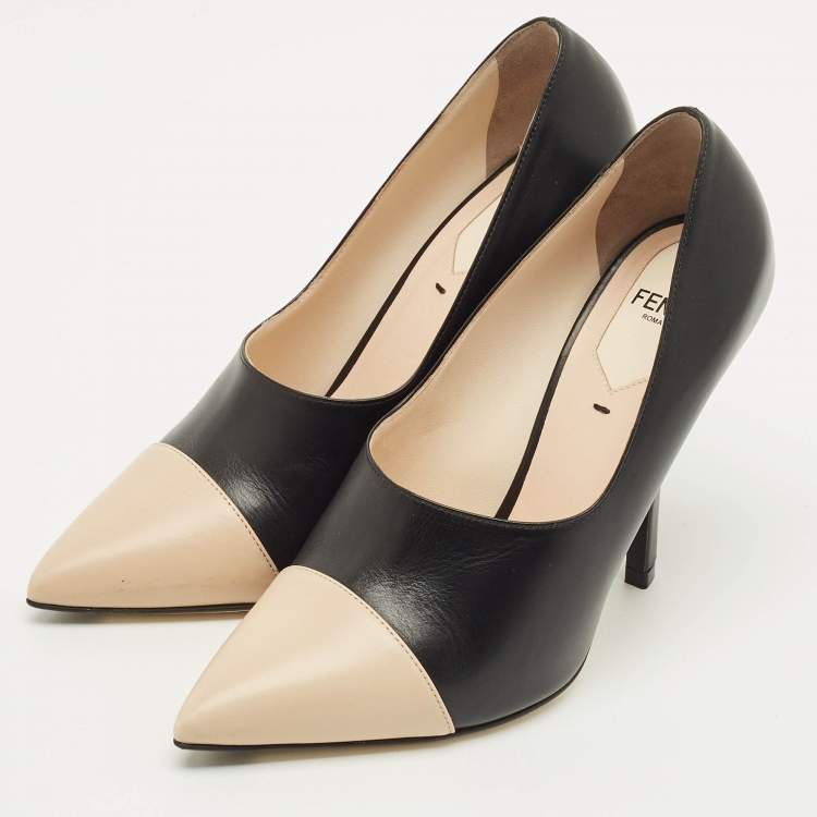 مملوكة مسبقًا Fendi Size 38 Black/Cream Leather Pointed Toe Pumps