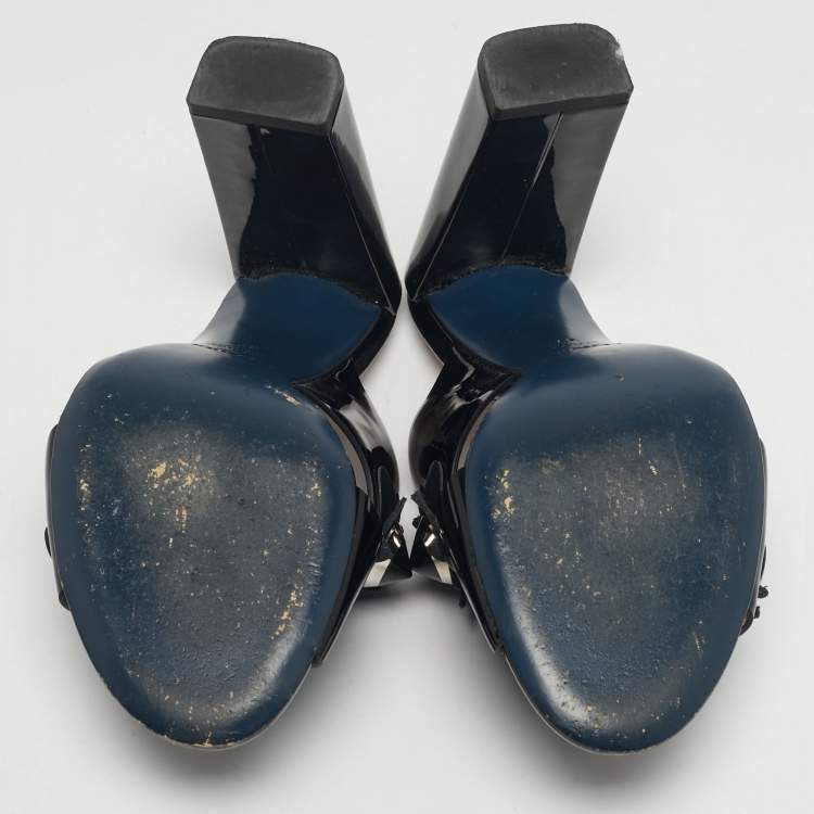 Pre Owned Fendi Flowerland Size 37 Black Patent Leather Criss Cross Slide Sandals