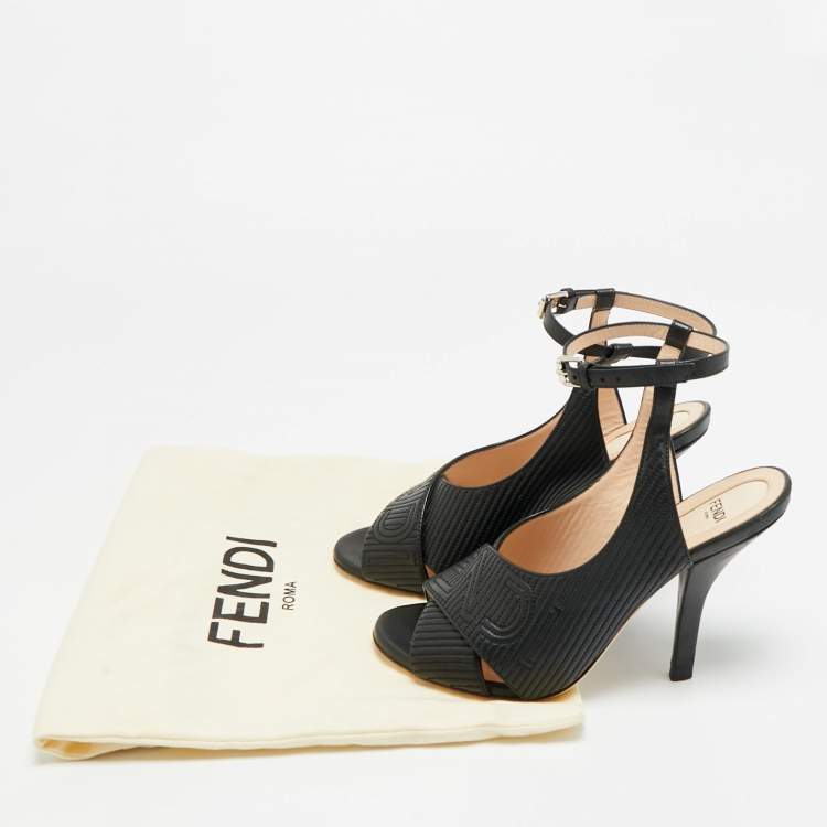 Pre Owned Fendi Size 37 Black Leather Ankle Strap Sandals