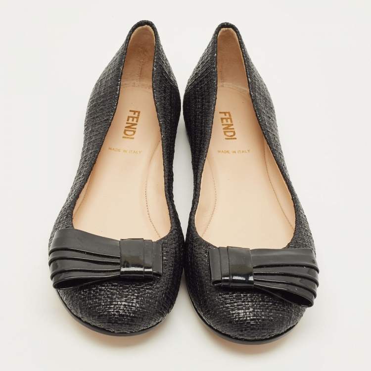 Pre Owned Fendi Bow Size 38.5 Black Raffia and Patent Leather Ballet Flats