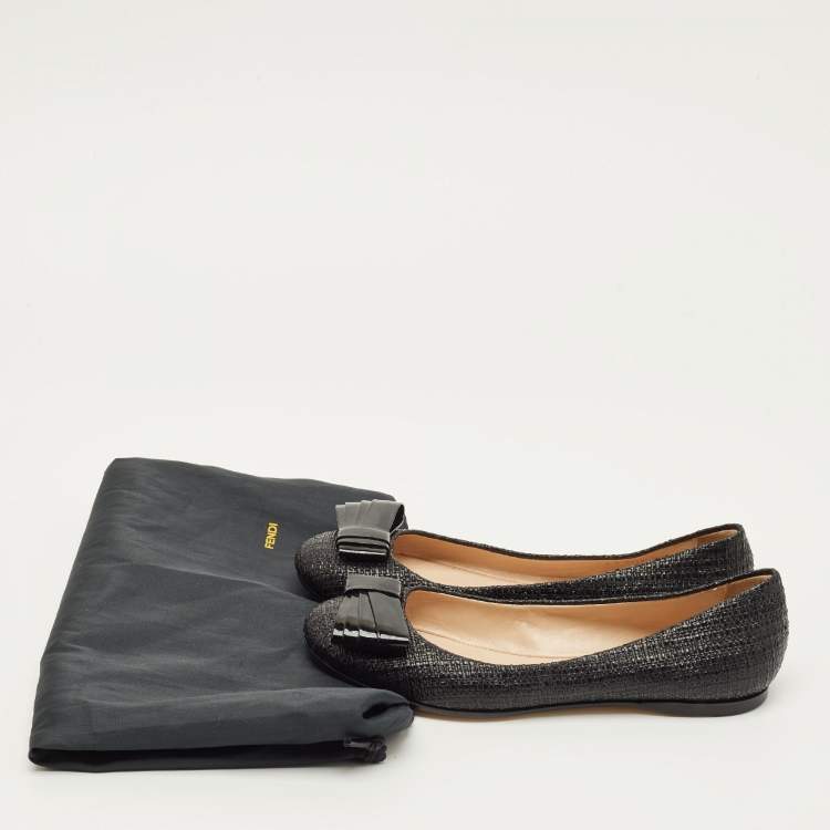 Pre Owned Fendi Bow Size 38.5 Black Raffia and Patent Leather Ballet Flats