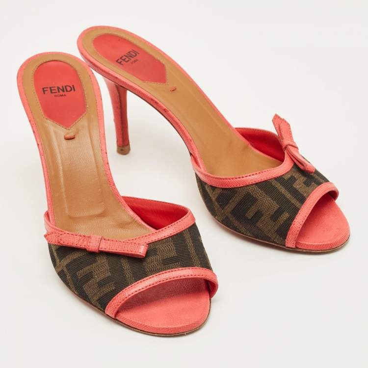 Pre Owned Fendi Size 37 Pink/Brown Zucca Canvas and Leather Bow Slide Sandals