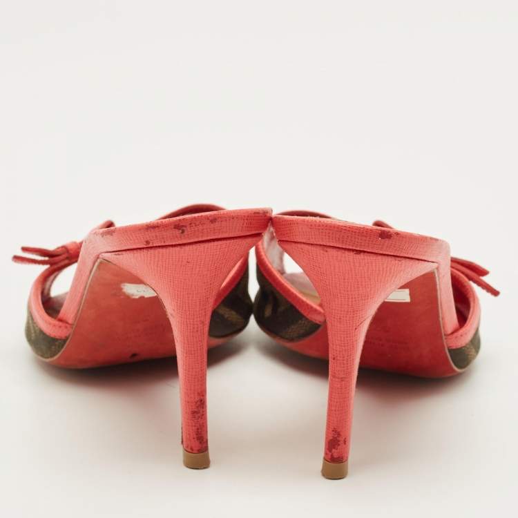 Pre Owned Fendi Size 37 Pink/Brown Zucca Canvas and Leather Bow Slide Sandals